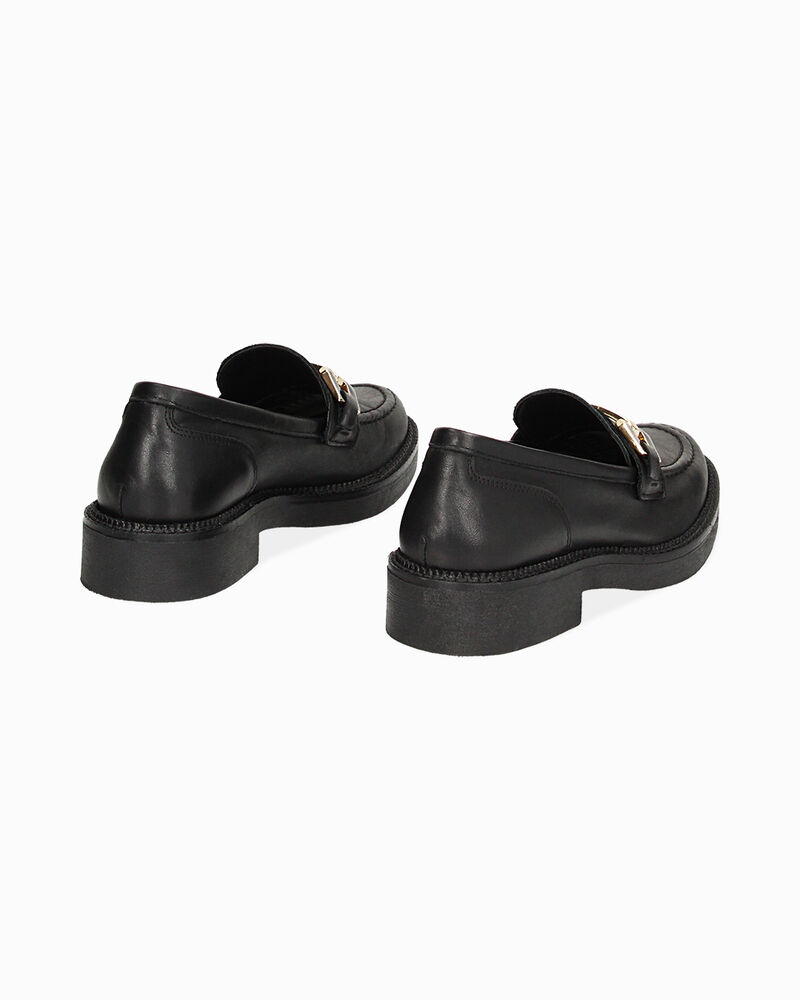 Mocassino nero in pelle image number null